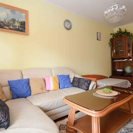 Apartment In Pula/istrien 11306